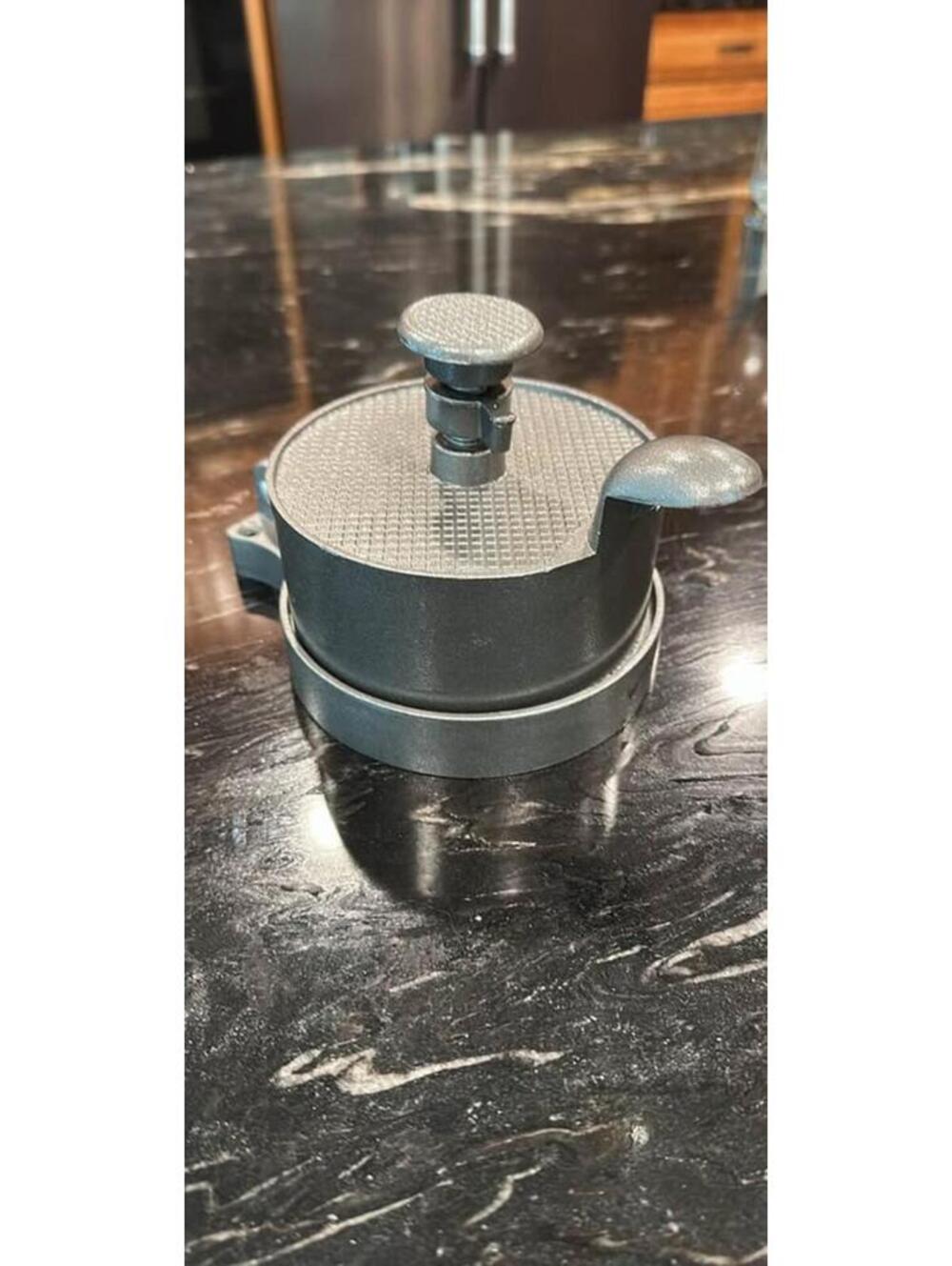 LIKE NEW Cuisinart CABP-300 Adjustable Burger Press